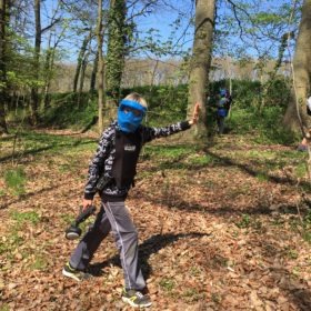 paintball enfant jeu d'équipe lanceurs parc